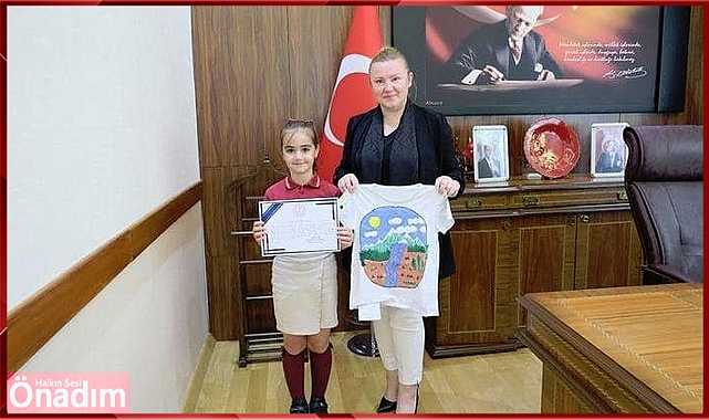 İlkokul Öğrencisi Gururlandırdı