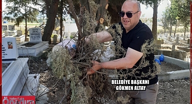 Mezarlık Temizliğine Belediye Başkanı da Katıldı