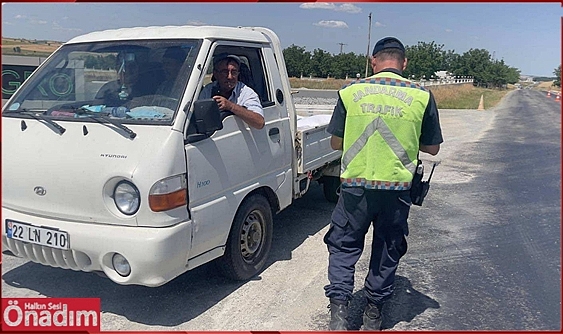 Köy Yollarında Jandarma Trafikten Sıkı Denetim