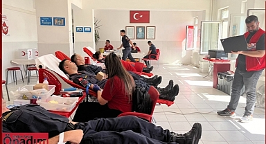 “Milletimize Kanımız Feda”