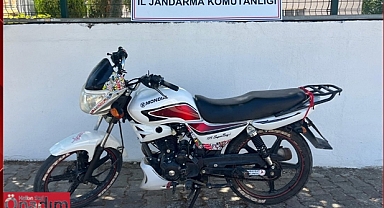 Motosiklet Hırsızları Yakayı Ele Verdi