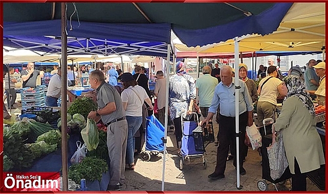 Pazarda Fiyatlar Düştü, Vatandaş Yoğun İlgi Gösterdi