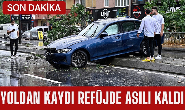 Yoldan Kaydı Refüjde Asılı Kaldı