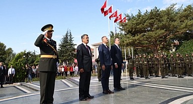 Bayram Kutlamaları Başladı