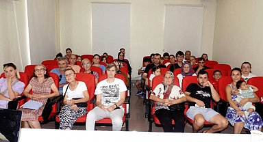 Bu Kurs Hem Küçüklere Hem Yetişkinlere