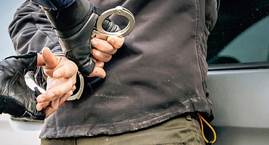 Çeşitli Suçlardan 13 Kişi Yakalandı