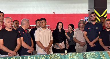 Hafif Ticari Araçla Motosikletin Çarpıştı: 1 Kişi Öldü, 2 Kişi Yaralandı