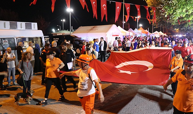 Marmara Depremi'nde Hayatını Kaybedenler Anıldı