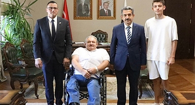Vali Birol Ekici'ye Babaeski Gençlik Merkezinden Ziyaret