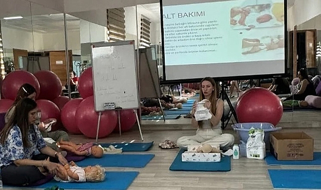Baba Adayları Anne Adaylarını Yalnız Bırakmadı