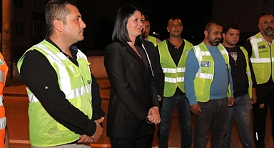 Başkan Akın Personelin Gece Mesaisini Denetledi