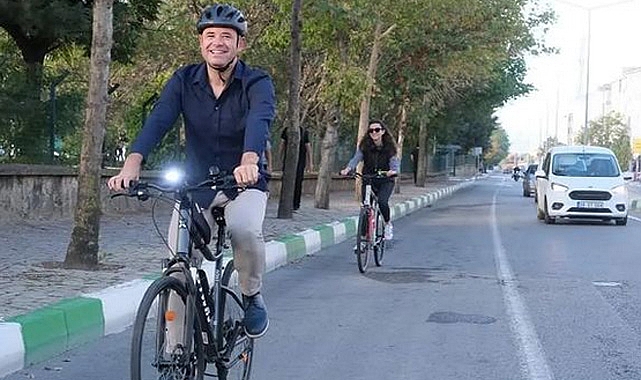 Başkan Bulut, Mesaiye Bisikletle Gitti