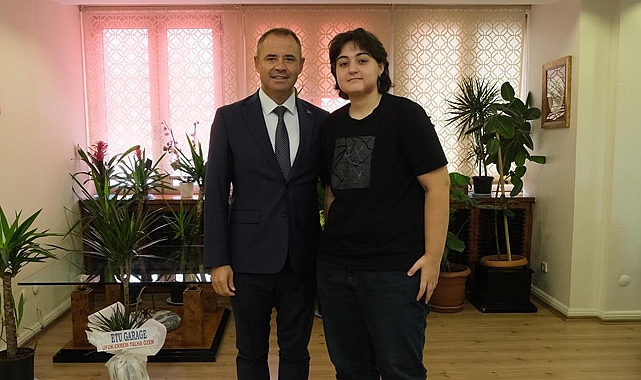 Başkan Bulut, YKS İl Birincisini Ağırladı