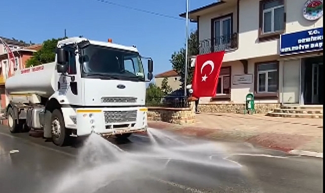 Belediye Temizlik Aracı İş Başında
