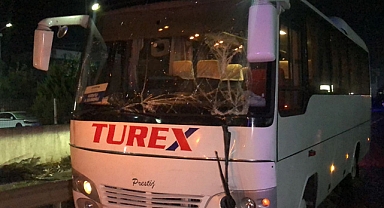 İşçi servislerinin çarpışması sonucu 10 işçi hafif yaralandı