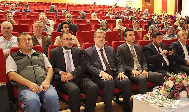 Kırklareli'nde Mevlid-i Nebi Haftası kapsamında konferans düzenlendi