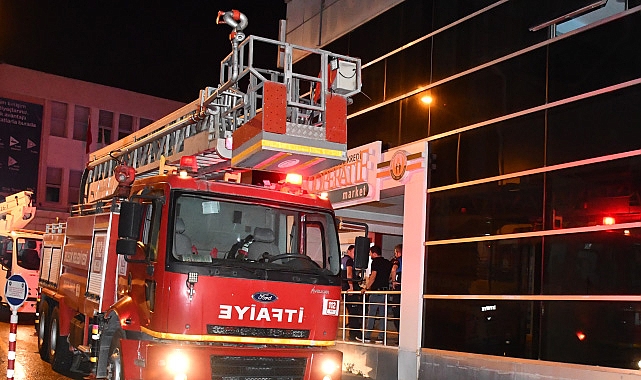 Market Deposunda Çıkan Yangın Söndürüldü