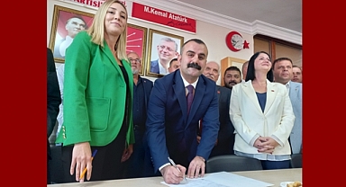 Martin'in 'Baba Ocağı' Mutluluğu… Artık Resmen CHP'de!