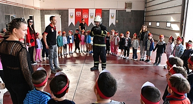 Miniklerden kahraman itfaiyecilere ziyaret