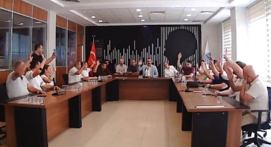 Olağanüstü Mecliste Kritik Karar Oy Birliği İle Alındı!