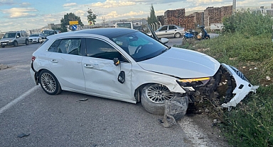 Otomobil ile Çarpışan Motosikletteki 1 Kişi Öldü, 1 Kişi Yaralandı 