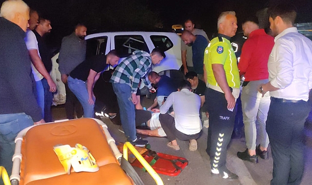Otomobile Çarpan Motosikletteki 2 Kardeş Yaralandı