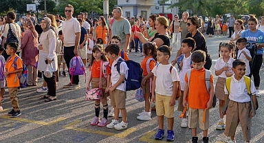 Özefsun, Uyum Haftası Öğrencilerine Başarılar Diledi