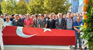 Prof. Dr. Ömer Işık Son Yolculuğuna Uğurlandı 