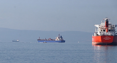 Tekirdağ'da Tanker Gemisinden Denize Düştüğü Belirtilen Kişiyi Arama Çalışmaları Sürüyor