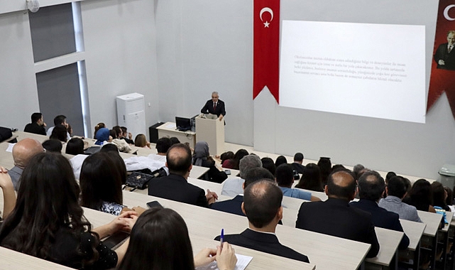 Tıp Fakültesi’nin İlk Dersi, “Tıp Tarihine ve Tıbbın Ülkemizdeki Gelişimine Genel Bir Bakış” Oldu