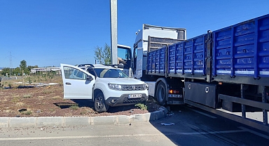 Trafik Kazasında 2 Kişi Yaralandı