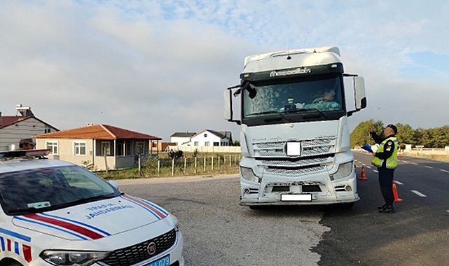 Ağır Yük Vasıtaları Denetlendi