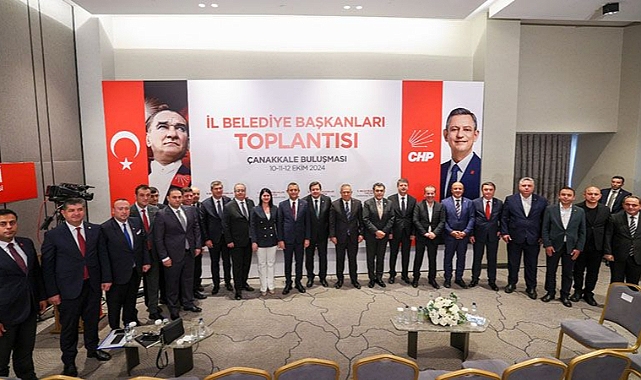 Başkan Akın CHP İl Belediye Başkanları Toplantısına Katıldı