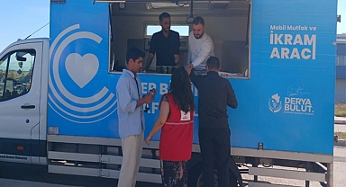 Belediyeden Öğrencilere İkram