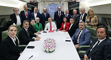 Cumhurbaşkanı Erdoğan, Arnavutluk ve Sırbistan ziyaretlerinin ardından uçakta gazetecilerin sorularını yanıtladı