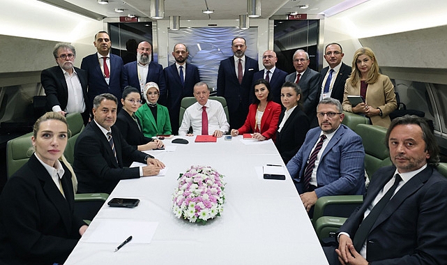 Cumhurbaşkanı Erdoğan, Arnavutluk ve Sırbistan ziyaretlerinin ardından uçakta gazetecilerin sorularını yanıtladı