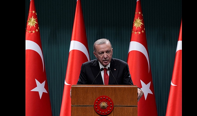 Cumhurbaşkanı Erdoğan: “Tüm bölgemizi kasıp kavuran kriz fırtınasından Türkiye’yi suhuletle çıkartmakta kararlıyız”