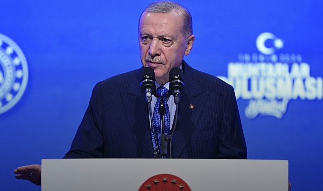 Cumhurbaşkanı Erdoğan: “Türkiye’yi yine demokrasiyle, kardeşlikle, adaletle ve özgürlükler temelinde büyüteceğiz”