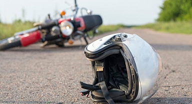 Devrilen motosikletin sürücüsü öldü
