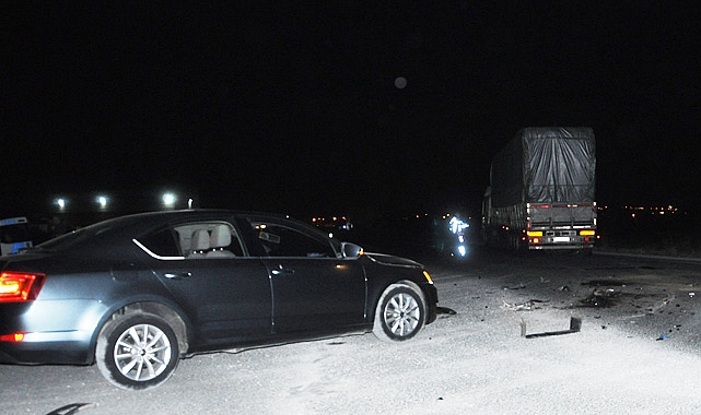 Kırklareli'nde tır ile otomobilin çarpıştığı kazada 2 kişi yaralandı