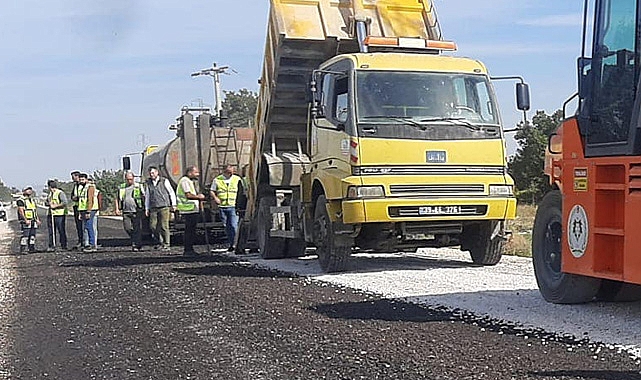 Köy Yolları Yenileniyor