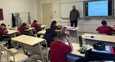 Öğrencilere Teknoloji Bağımlılığı İle İlgili Eğitim Verildi