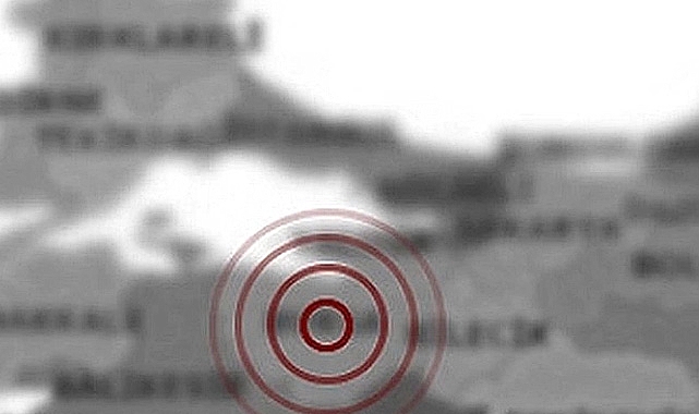 Peş Peşe Meydana Gelen İki Deprem Çevre İllerden Hissedildi