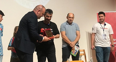 Ünlü Satranç Ustası Edirne’deydi