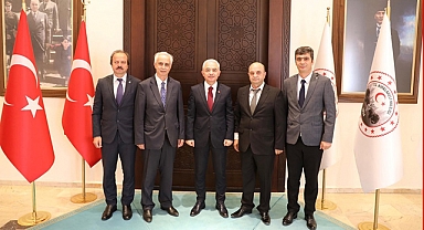 Vali Turan Konuklarını Ağırlıyor