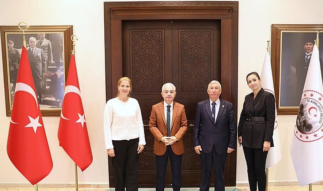 Vali Turan, Merkez İlçe Mahalle Muhtarları Derneği’ni Ağırladı