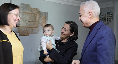 Vali Uğur Turan ve Eşi Nihan Hanımefendi Evlere Konuk Olmaya Devam ediyor