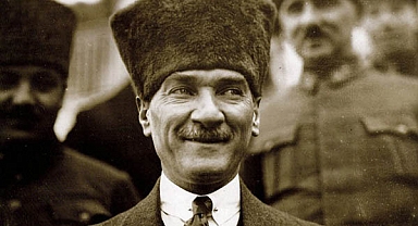 Büyük Kurtarıcıyı Anacağız