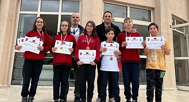 Edirne’nin Kurtuluşuna Uzunköprülü Yüzücüler Damga Vurdu!