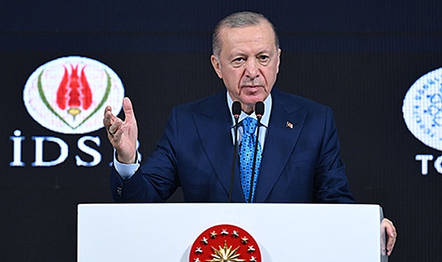 “Filistin’de, Lübnan’da Ve Daha Pek Çok Bölgede İşlenen İnsanlık Suçları Görmezden Geliniyor”